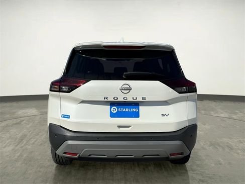 Used 2023 Nissan Rogue SV image 7