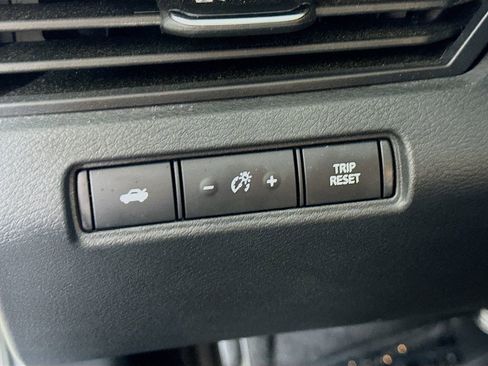 Used 2022 Nissan Altima 2.5 SR FWD image 21