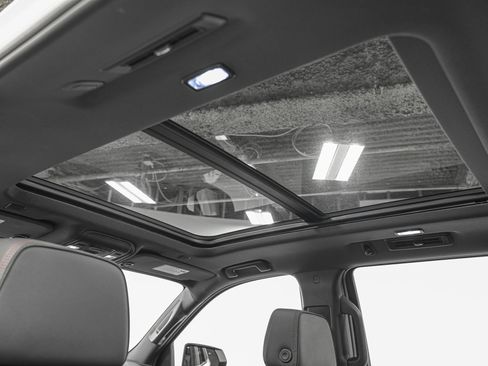 Used 2022 Chevrolet Tahoe RST w/ Luxury Package image 26