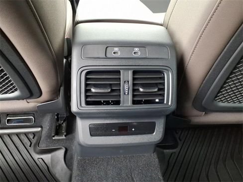 Used 2025 Audi Q5 Premium w/ Convenience Package image 10