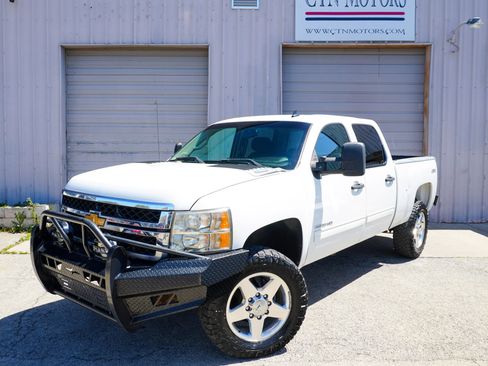 Used 2013 Chevrolet Silverado 2500 LT image 1