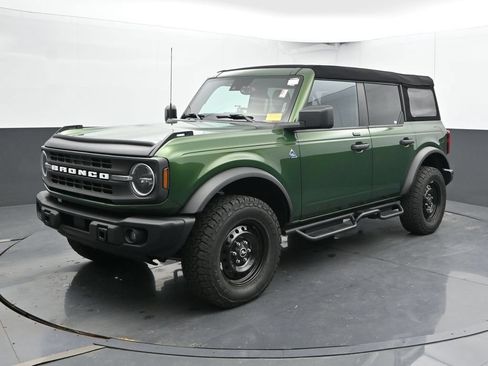 Used 2023 Ford Bronco Black Diamond AWD/4WD image 8