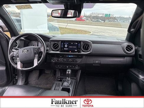 Certified 2019 Toyota Tacoma TRD Sport image 18