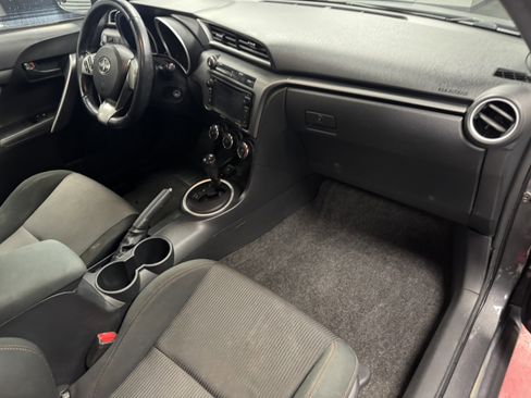 Used 2014 Scion tC FWD image 11