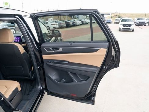 New 2026 Volkswagen Atlas Cross Sport SEL R-Line AWD/4WD image 14