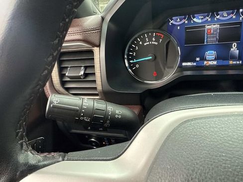 Used 2023 Ford Expedition Limited image 38