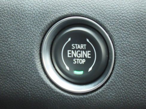 Used 2025 GMC Acadia Denali w/ Super Cruise Package FWD image 29