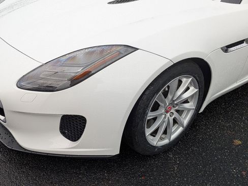 Used 2018 Jaguar F-TYPE Convertible image 11