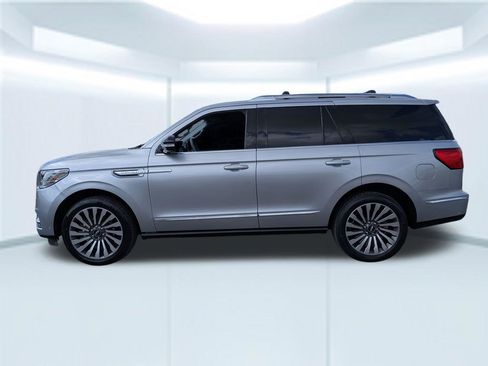 Used 2020 Lincoln Navigator Reserve w/ Luxury Package image 2