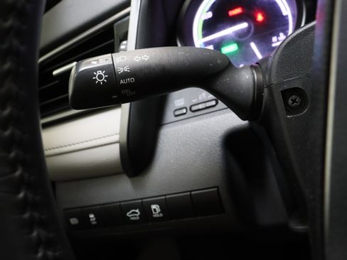 Certified 2024 Toyota Camry SE w/ Audio Upgrade Package image 25