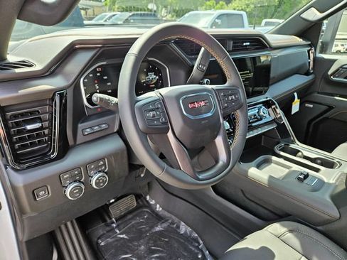 New 2026 GMC Sierra 3500 AT4 w/ AT4 Premium Plus Package AWD/4WD image 19