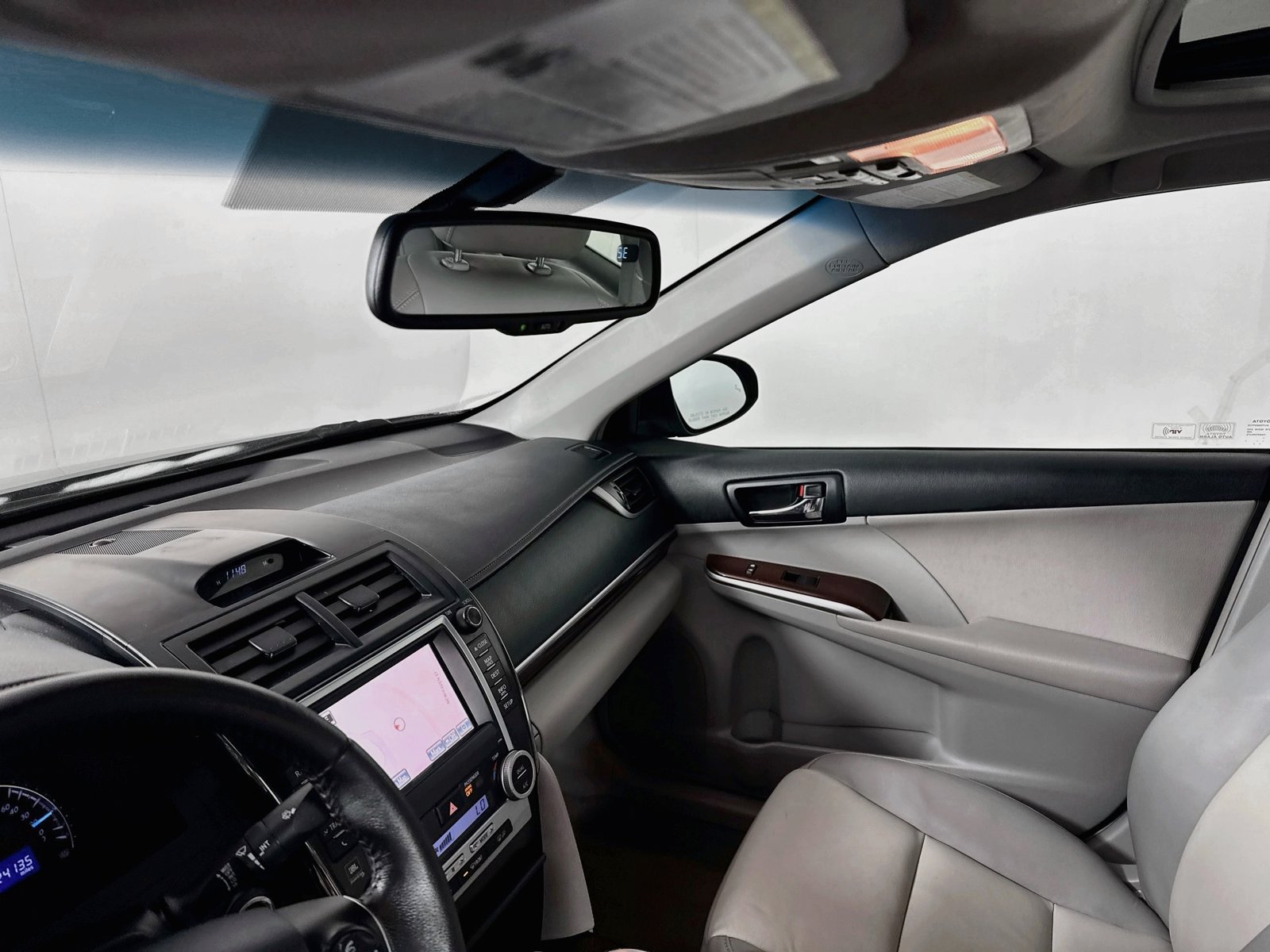 Used 2012 Toyota Camry XLE FWD image 6