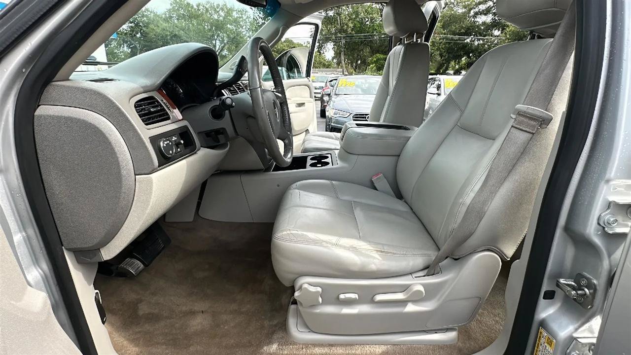 Used 2014 GMC Yukon XL SLT RWD image 23