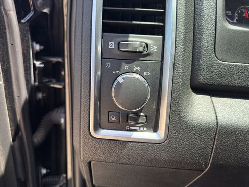 Used 2024 RAM 1500 Classic SLT AWD/4WD image 5