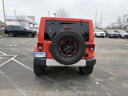 Used 2015 Jeep Wrangler Sahara image 7