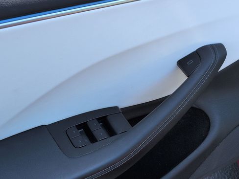 Used 2025 Tesla Model 3 Long Range RWD image 15