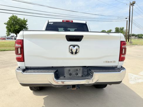 Used 2020 RAM 2500 Tradesman w/ Chrome Appearance Group image 4