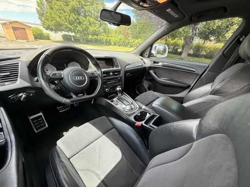 Used 2016 Audi SQ5 Premium Plus w/ Technology Package AWD/4WD image 9