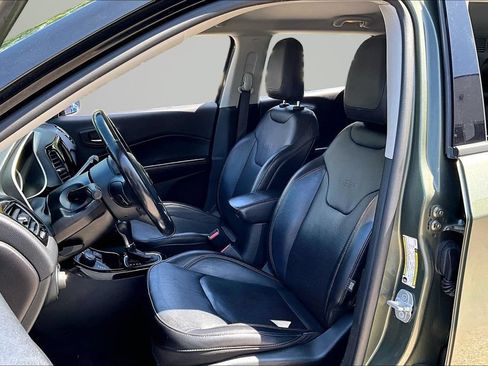 Used 2019 Jeep Compass Limited AWD/4WD image 21