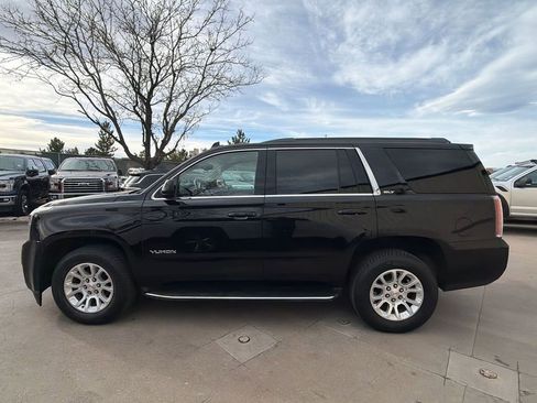 Used 2019 GMC Yukon SLT w/ HD Trailering Package image 8