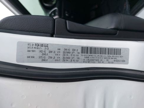Used 2019 Jeep Grand Cherokee Altitude RWD image 37