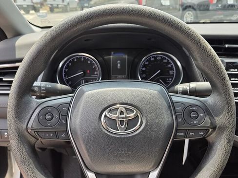 Used 2019 Toyota Camry LE FWD image 25