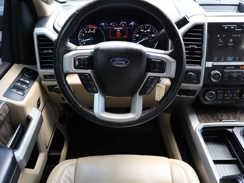 Used 2019 Ford F250 Lariat w/ Lariat Value Package AWD/4WD image 27
