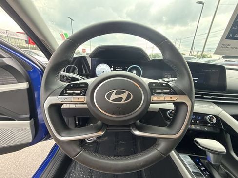 Certified 2024 Hyundai Elantra Limited FWD image 14