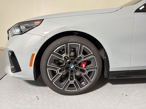 New 2027 BMW 530i xDrive AWD/4WD image 11