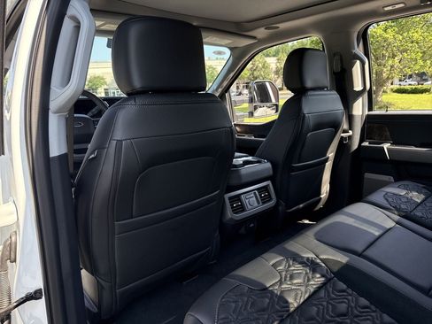 New 2026 Ford F250 Lariat w/ Black Appearance Package AWD/4WD image 28