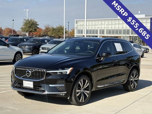 Certified 2023 Volvo XC60 B5 Plus w/ Climate Package image 3