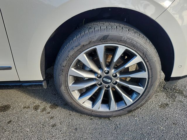 Certified 2021 Lincoln Navigator Reserve w/ Luxury Package AWD/4WD image 12
