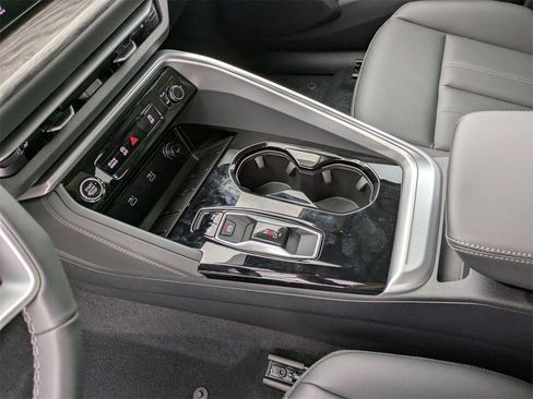 New 2025 Audi Q5 2.0T Premium Plus image 14