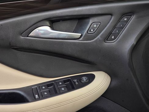 Used 2020 Buick Envision Premium image 13