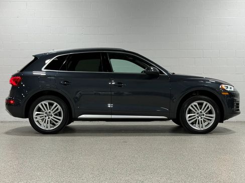 Used 2018 Audi Q5 2.0T Premium Plus w/ Premium Plus Package AWD/4WD image 4