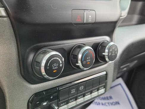 Used 2024 RAM 2500 Tradesman w/ Chrome Appearance Group AWD/4WD image 20