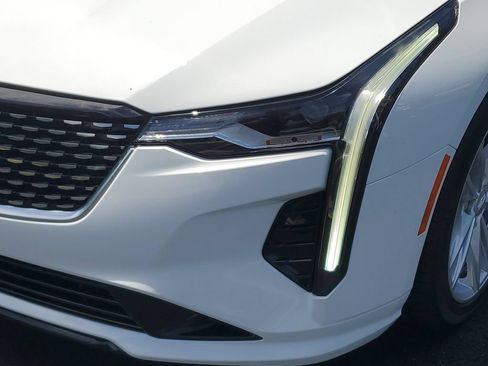 Certified 2023 Cadillac CT4 Luxury RWD image 11