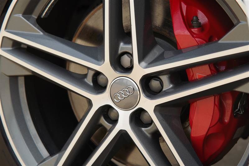 Used 2019 Audi SQ5 Prestige AWD/4WD image 18
