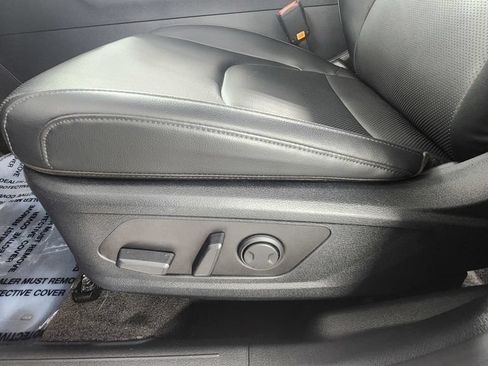 Used 2025 Kia Sportage EX AWD/4WD image 11