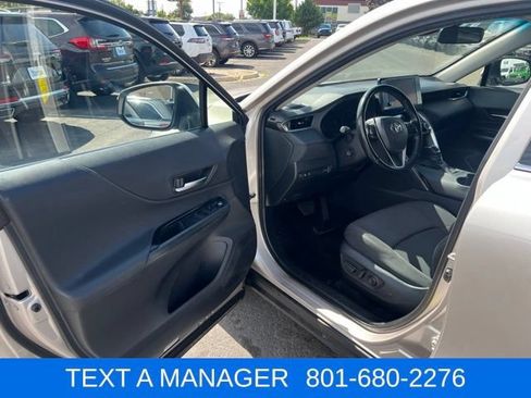 Used 2024 Toyota Venza LE AWD/4WD image 10