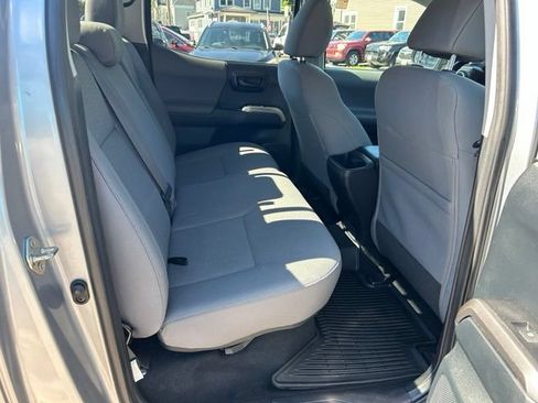 Used 2017 Toyota Tacoma SR5 w/ Tow Package AWD/4WD image 19