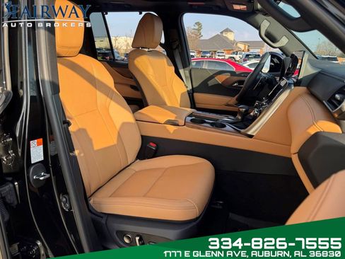 Used 2025 Lexus LX 600 4WD w/ Accessory Package (2T) image 12