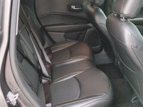 Used 2019 Jeep Compass Limited AWD/4WD image 29