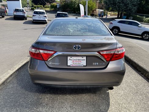 Certified 2016 Toyota Camry XLE w/ Moonroof Package FWD image 6