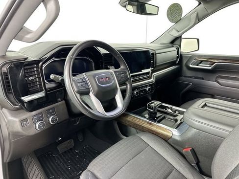 Used 2022 GMC Sierra 1500 Elevation image 19