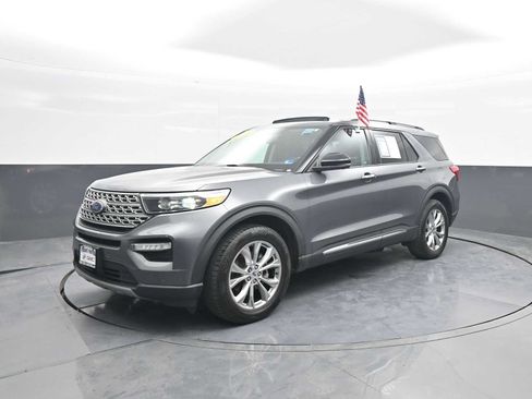 Used 2021 Ford Explorer Limited w/ Equipment Group 301A AWD/4WD image 4