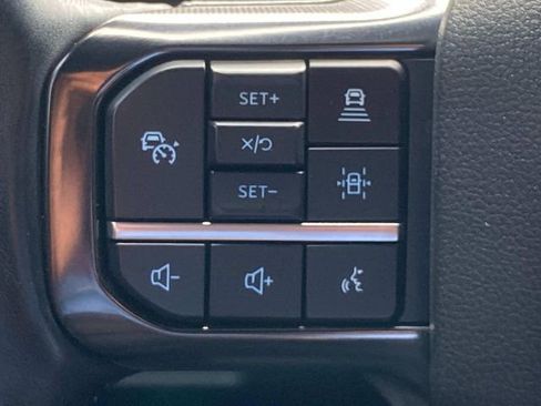 Used 2024 Ford F250 Platinum w/ FX4 Off-Road Package AWD/4WD image 18