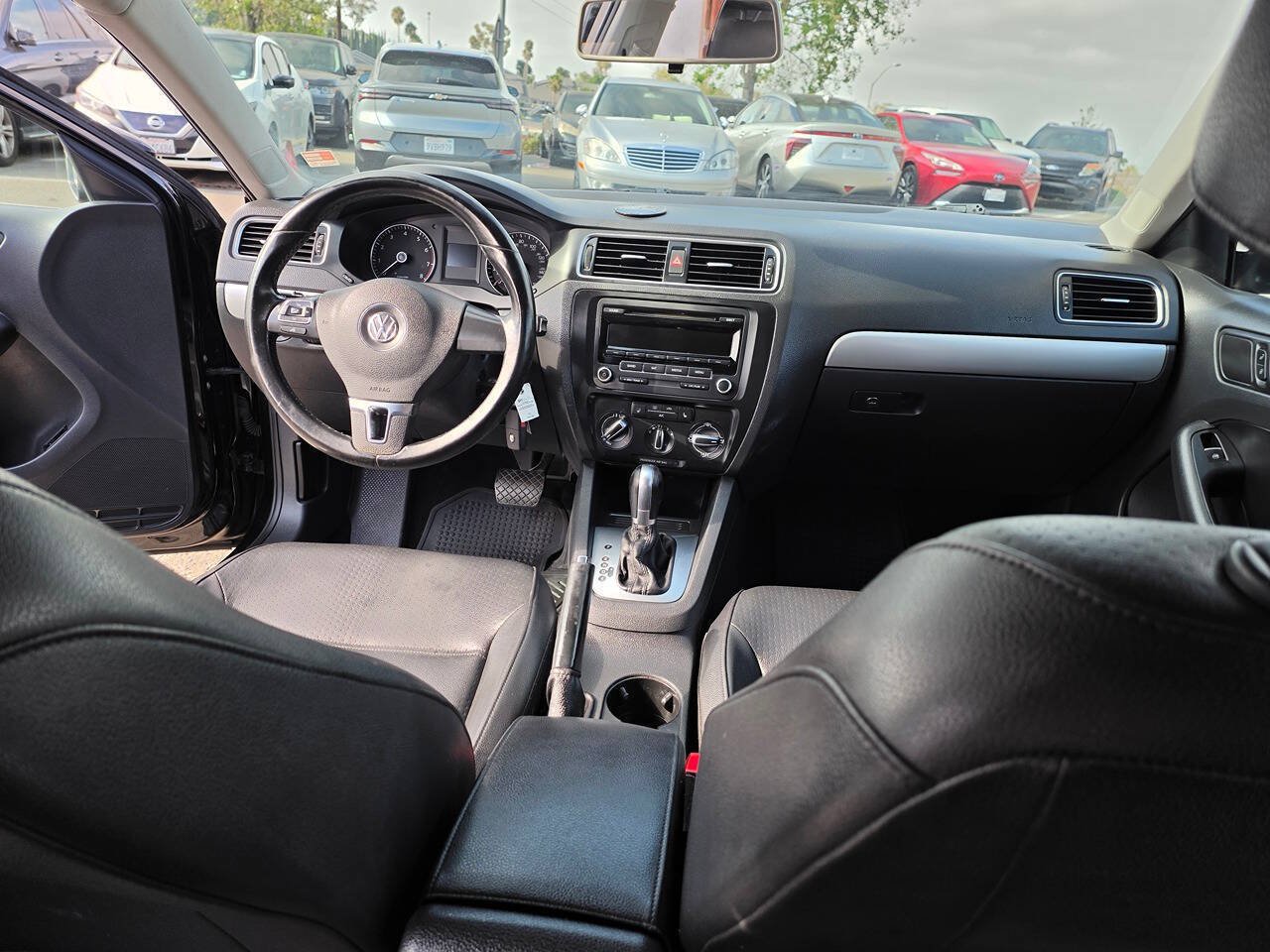 Used 2014 Volkswagen Jetta SE FWD image 29