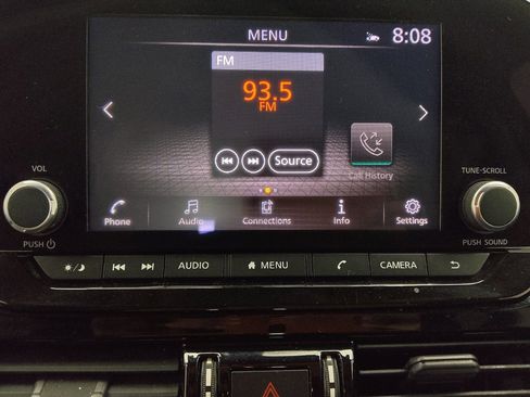 Used 2022 Nissan Pathfinder SV FWD image 25