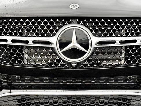 Certified 2025 Mercedes-Benz GLE 350 4MATIC image 4